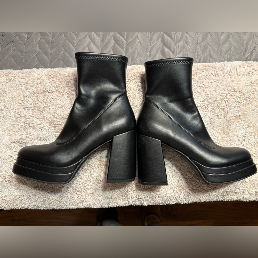 Black Women's Ankle Boots